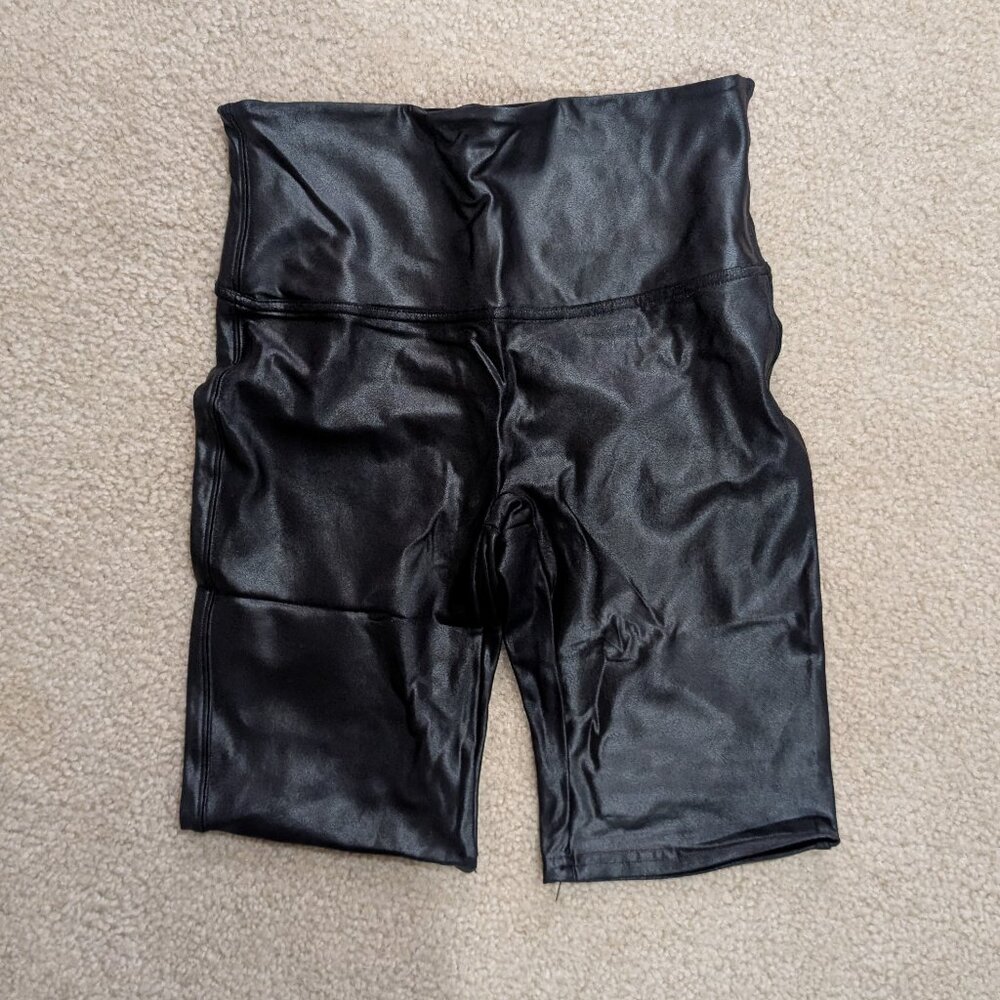 Faux leather shorts, L, Black - Picture 2 of 10